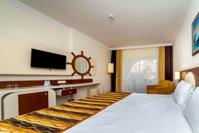 TRANSATLANTIK HOTEL& SPA - Pokoje - STANDARD ROOM