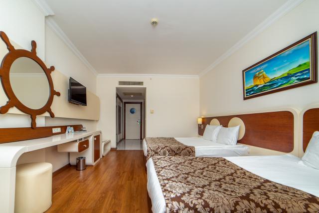 TRANSATLANTIK HOTEL& SPA - Pokoje - STANDARD ROOM