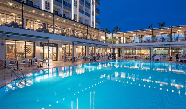 ARIA RESORT & SPA - Bazény - Venkovní bazén