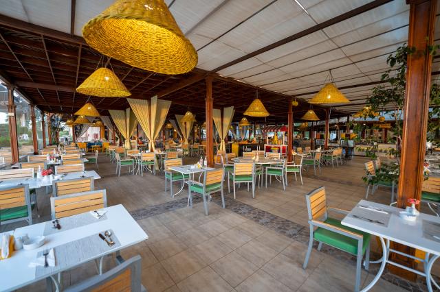 LABRANDA ROYAL MAKADI - Restaurace - Sunset Beach Restaurant