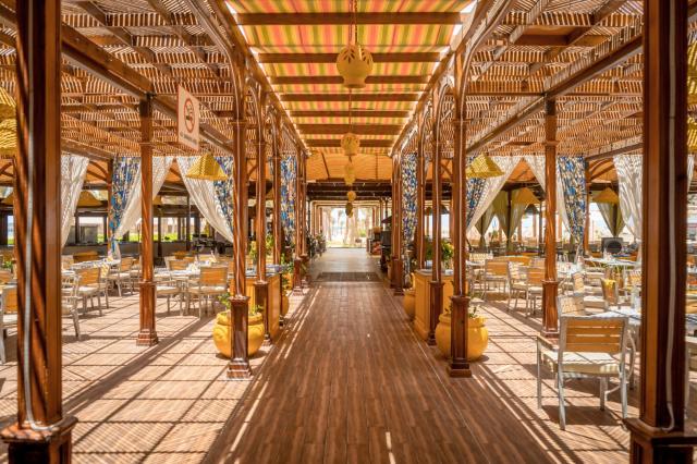 LABRANDA ROYAL MAKADI - Restaurace - Sunset Beach Restaurant