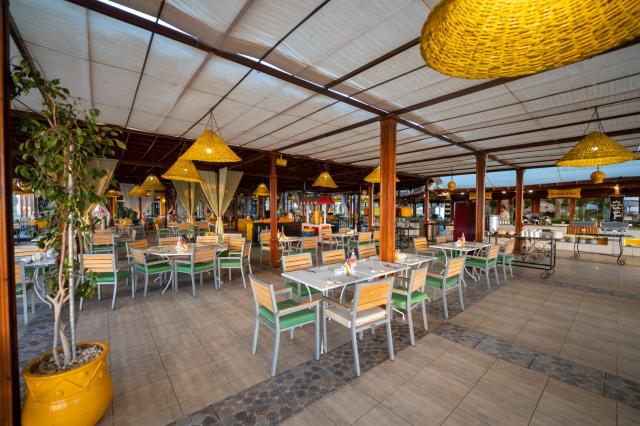 LABRANDA ROYAL MAKADI - Restaurace - Sunset Beach Restaurant