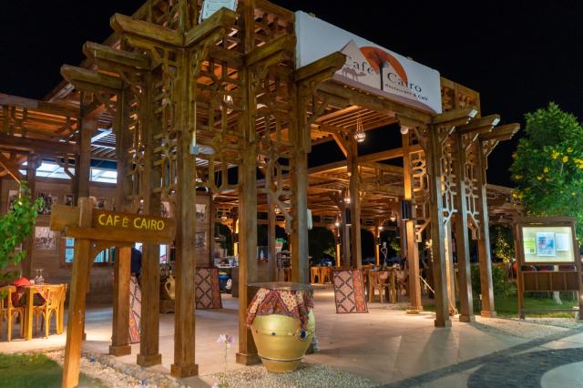 LABRANDA ROYAL MAKADI - Restaurace - Cairo Cafe Egyptian Restau