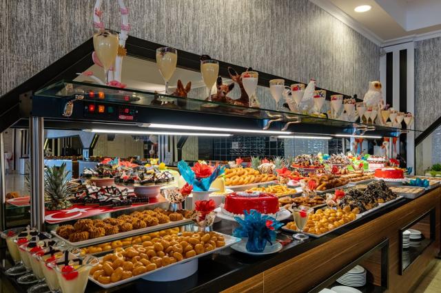 THE GARDEN BEACH HOTEL - Restaurace - MAIN RESTAURANT
