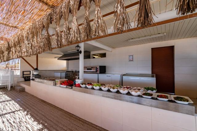 THE GARDEN BEACH HOTEL - Restaurace - SNACK BAR