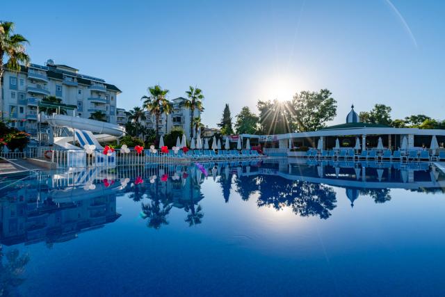 THE GARDEN BEACH HOTEL - Bazény - Venkovní bazén