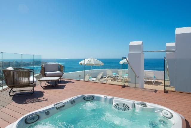 IBEROSTAR WAVES BOUGANVILLE PLAYA - Bazény - Venkovní bazén