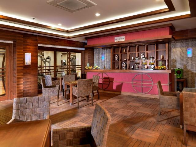 CRYSTAL DE LUXE RESORT & SPA - Bary - VITAL BAR