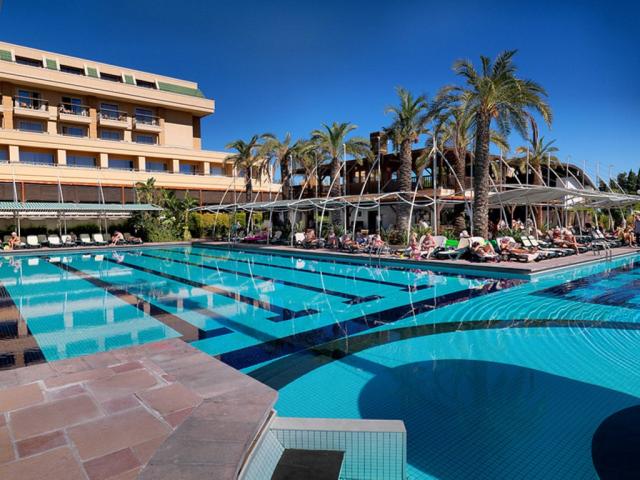 CRYSTAL DE LUXE RESORT & SPA - Bazény - Venkovní bazén