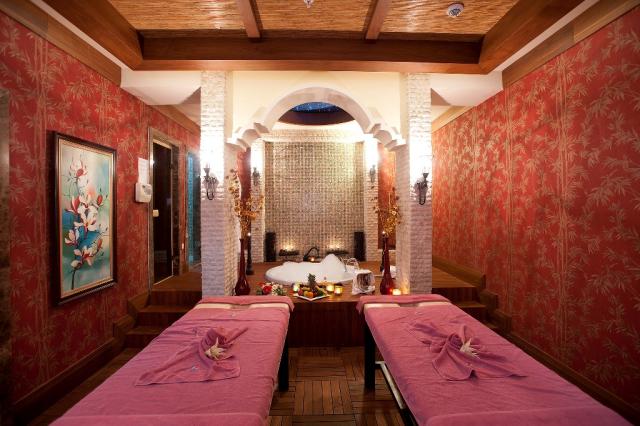 CRYSTAL DE LUXE RESORT & SPA - Lázně - Lázně
