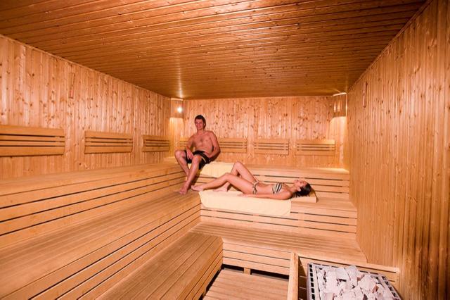 CRYSTAL DE LUXE RESORT & SPA - Lázně - Lázně
