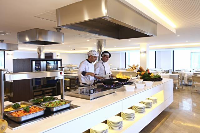 IBEROSTAR WAVES CALA MILLOR (ADULTS ONLY +16) - Restaurace - Re