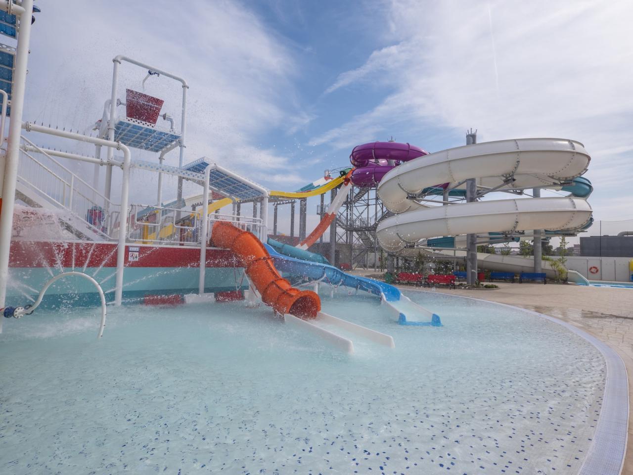 GOLDEN TAURUS AQUAPARK RESORT(ex. GOLDEN TAURUS PARK) - Vodní p