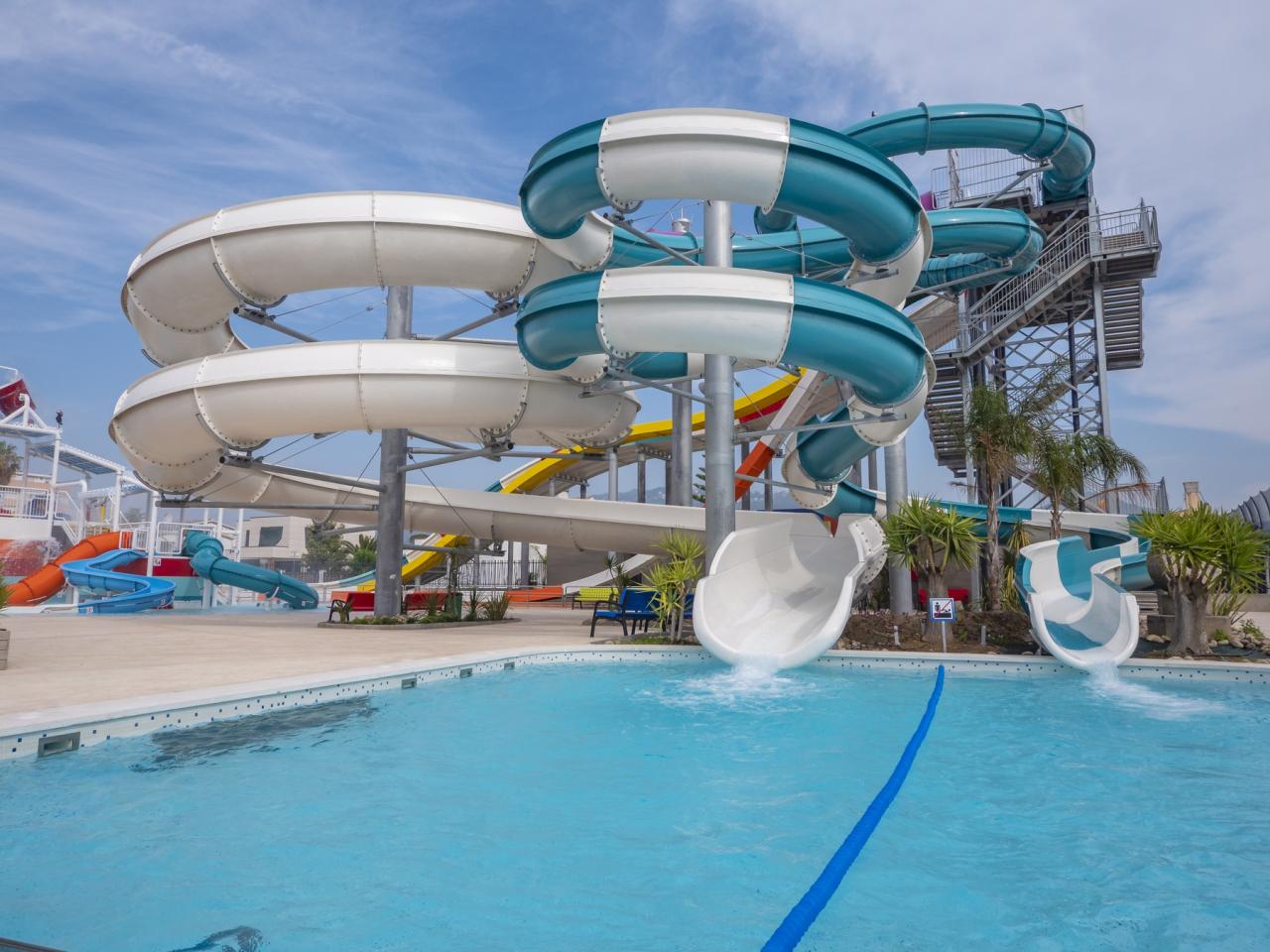 GOLDEN TAURUS AQUAPARK RESORT(ex. GOLDEN TAURUS PARK) - Vodní p