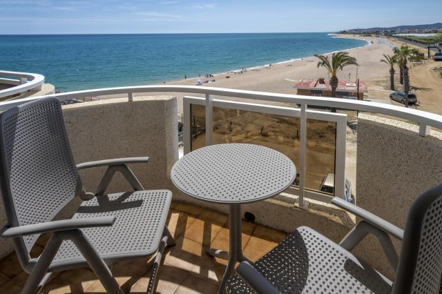 CAPRICI BEACH HOTEL & SPA - Pokoje - QUADRUPLE PRIVELEGE ROOM