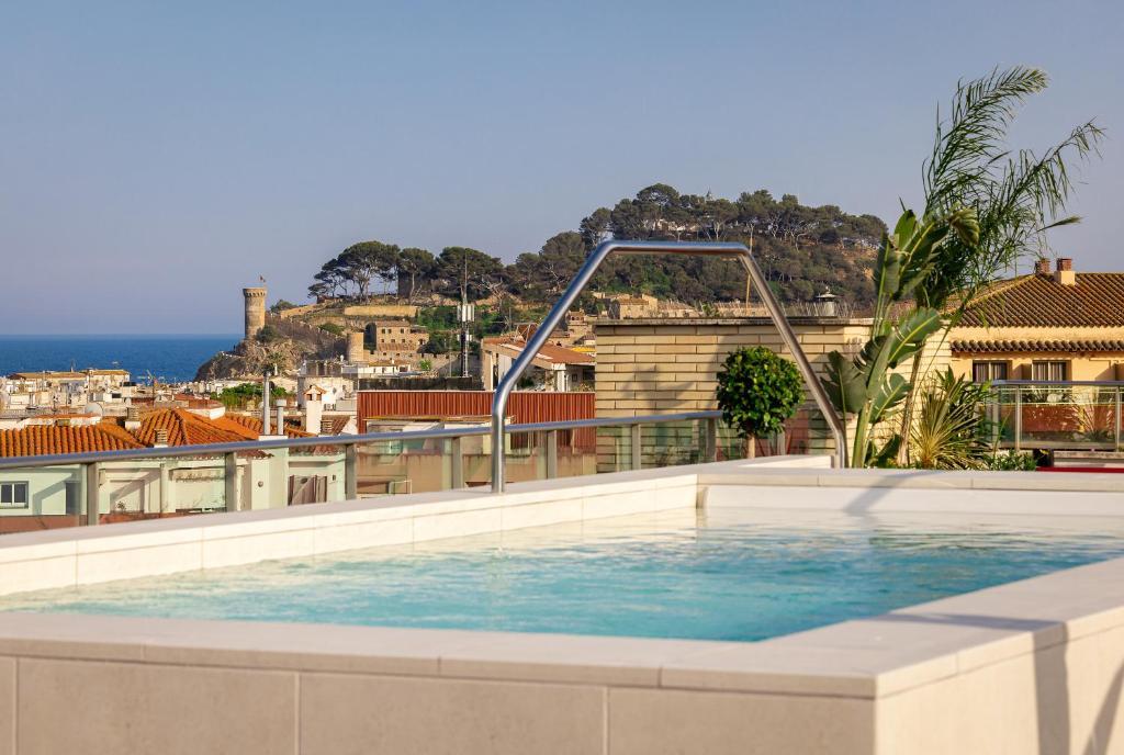 GOLDEN BAHIA DE TOSSA & SPA(ex. GOLDEN BAHIA DE TOSSA) - Bazény