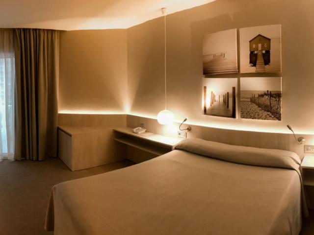 BERNAT II - Pokoje - DOUBLE SINGLE USE BALCONY OR TERRACE