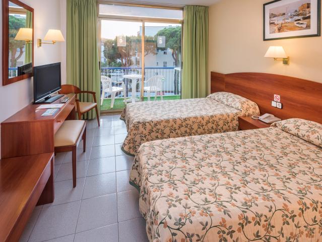 GHT COSTA BRAVA - Pokoje - Double Room with Pool view