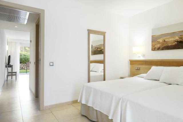 IBEROSTAR WAVES CLUB CALA BARCA - Pokoje - FAMILY KIDS FREE