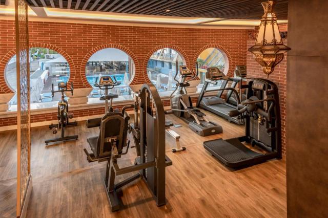 ALHAMBRA HOTEL - Sport - Sport