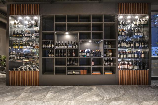 UNIQUE LIFE STYLE HOTEL - Restaurace - LUCKY RESTO-BAR INTERNAT