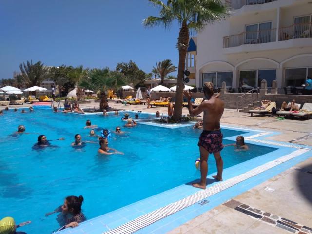 ROYAL STAR BEACH RESORT - Bazény - Hlavní budova
