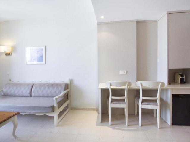 GARBI CALA MILLOR - Pokoje - FAMILY ROOM BALCONY OR TERRACE