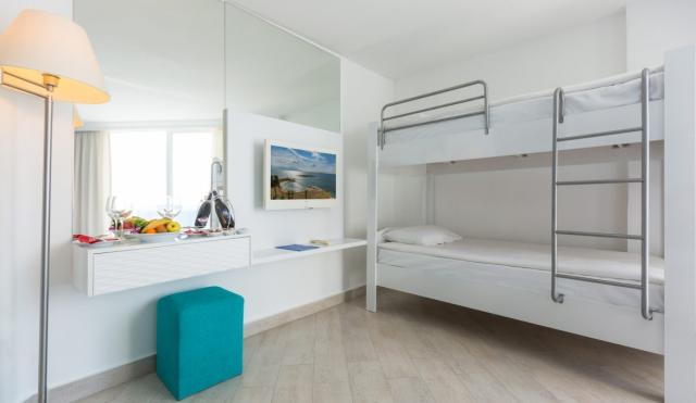 LE BLEU HOTEL & SPA - Pokoje - BUNKBED ROOM SEAVIEW WITH BALCON
