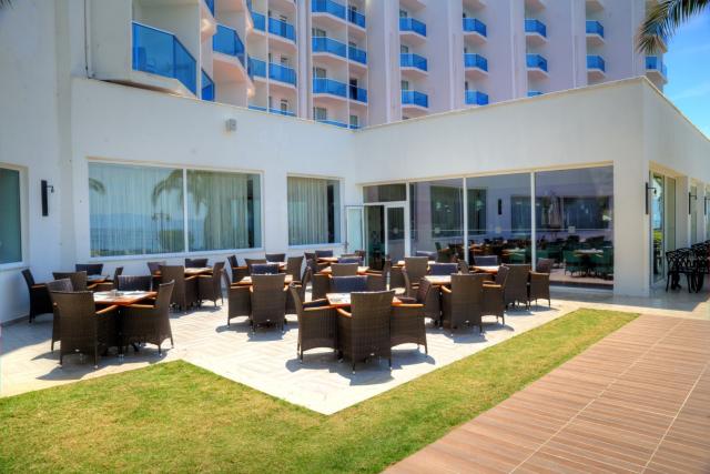 LE BLEU HOTEL & SPA - Restaurace - SUR RESTAURANT