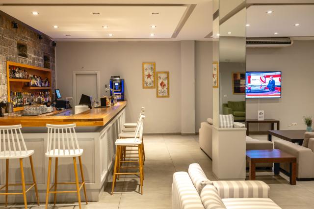 ARIADNE BEACH (ADULTS ONLY 16+) - Bary - MAIN BAR