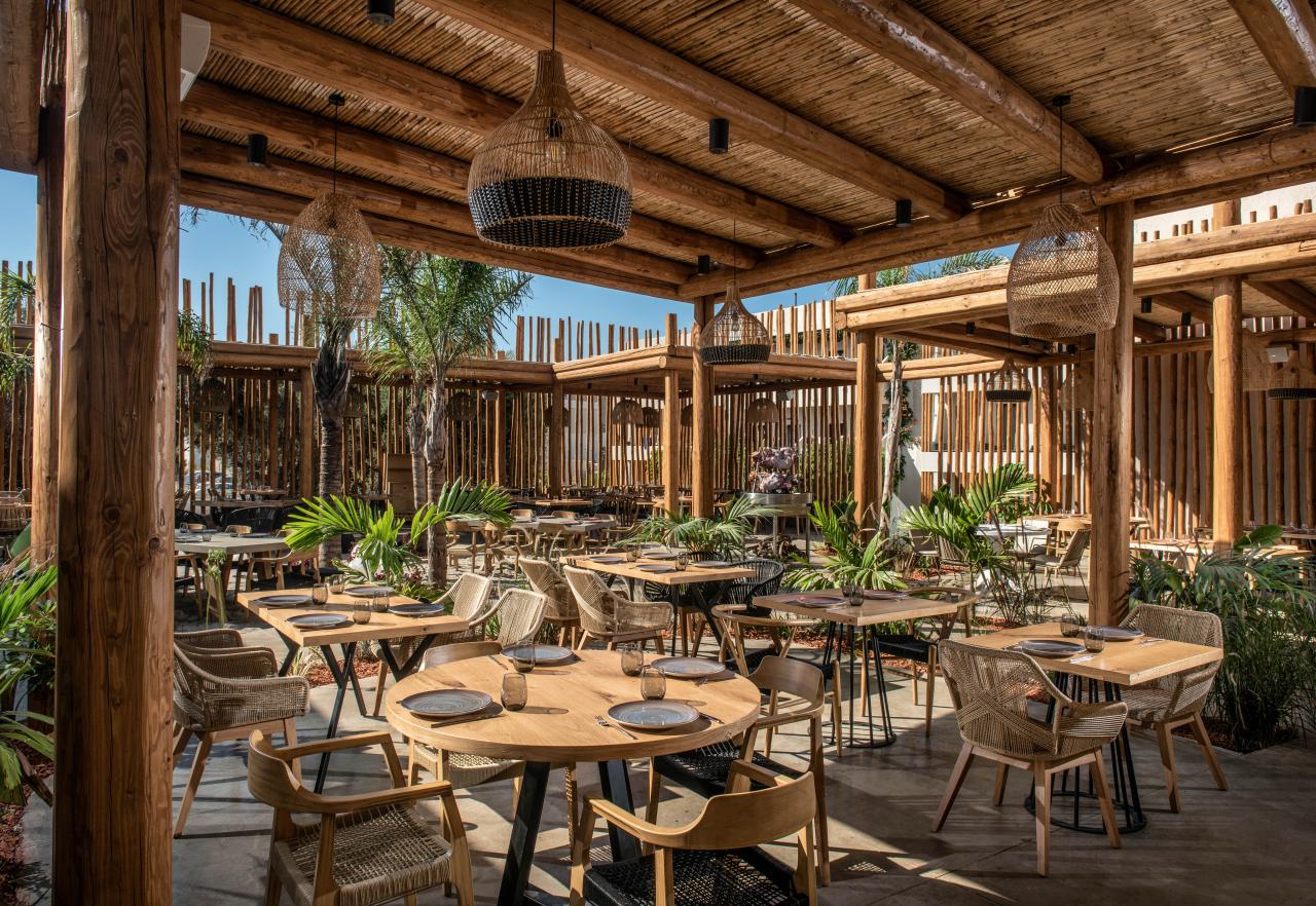 INDIGO INN CASA (ADULTS ONLY 14+) - Restaurace - ESTRAGON