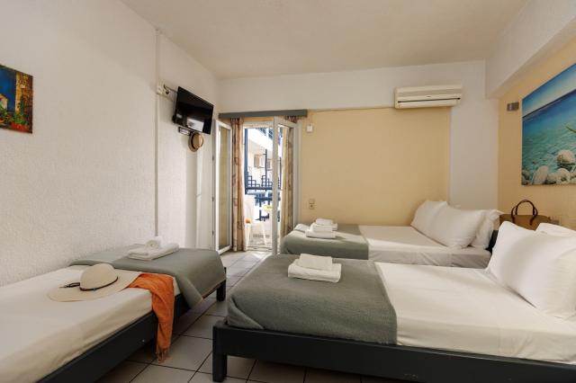 AGRABELLA (ADULTS ONLY 12+) - Pokoje - Economy quadruple family