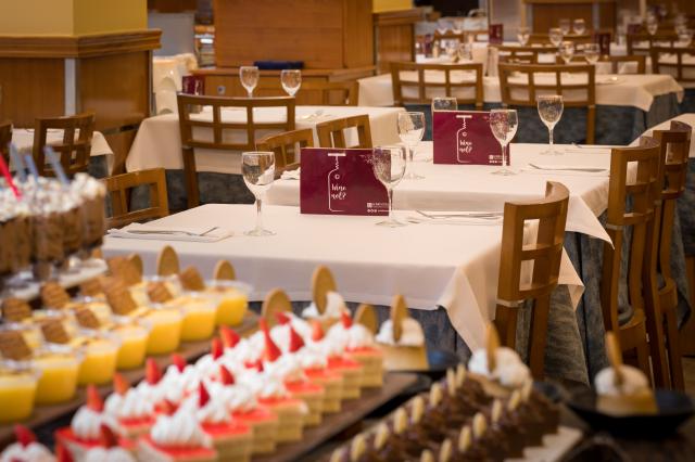 H.TOP PINEDA PALACE HOTEL (ADULTS RECOMMENDED 16+) - Restaurace