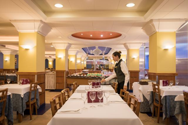H.TOP PINEDA PALACE HOTEL (ADULTS RECOMMENDED 16+) - Restaurace
