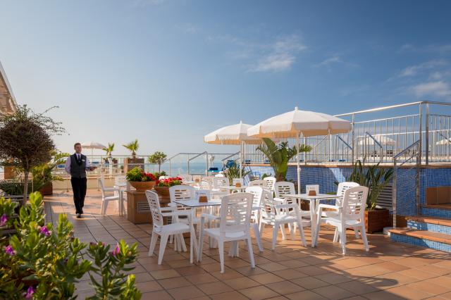 H.TOP PINEDA PALACE HOTEL (ADULTS RECOMMENDED 16+) - Bazény - V