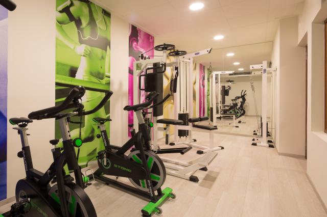 H.TOP PINEDA PALACE HOTEL (ADULTS RECOMMENDED 16+) - Sport - Sp
