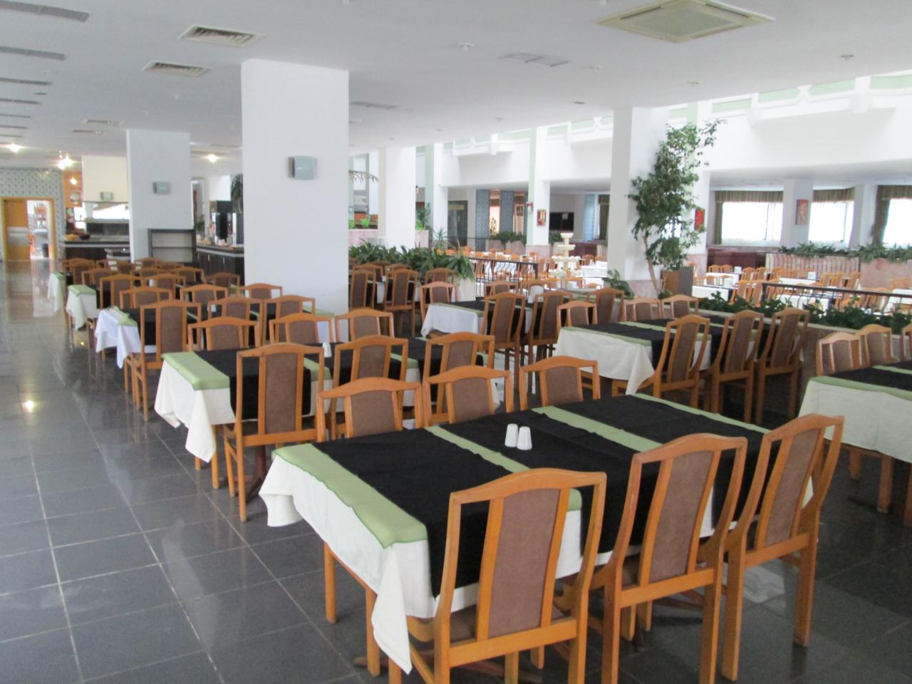 SUNSHINE HOTEL - Restaurace - MAIN RESTAURANT