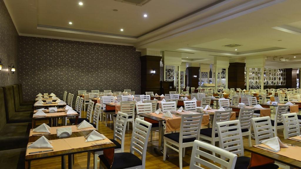 LINDA RESORT HOTEL - Restaurace - MAIN RESTAURANT