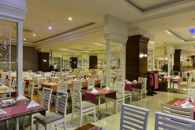 LINDA RESORT HOTEL - Restaurace - MAIN RESTAURANT