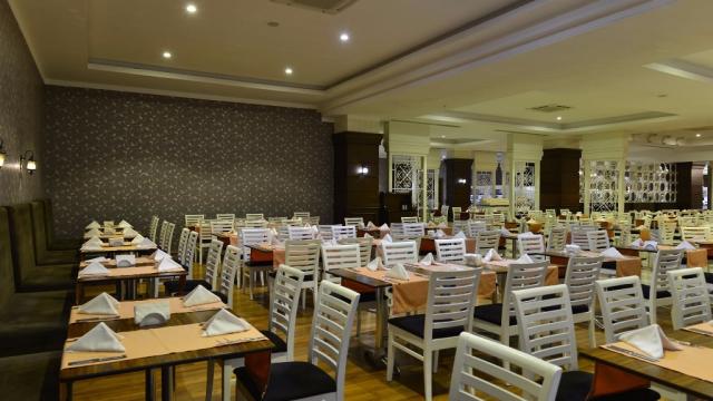 LINDA RESORT HOTEL - Restaurace - MAIN RESTAURANT