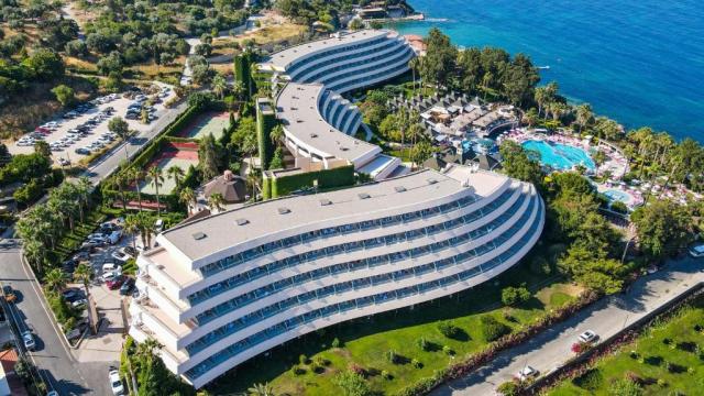 THE GRAND BLUE SKY HOTEL - Obecné - Hlavní budova