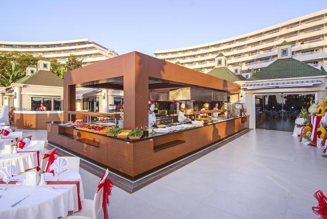 THE GRAND BLUE SKY HOTEL - Restaurace - ARO Restaurant
