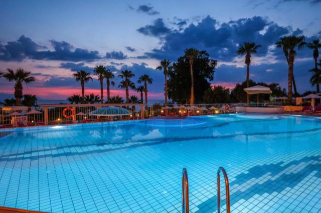 THE GRAND BLUE SKY HOTEL - Bazény - Venkovní bazén