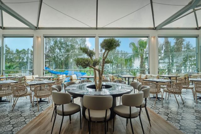 RICHMOND EPHESUS HOTEL - Restaurace - MAIN RESTAURANT