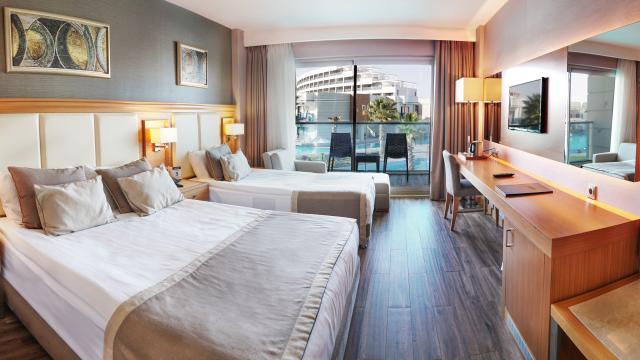 AQUASIS DE LUXE RESORT & SPA - Pokoje - Lake Pool View Room