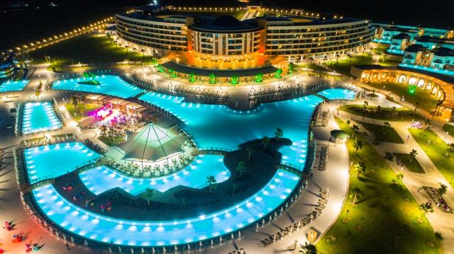 AQUASIS DE LUXE RESORT & SPA - Bazény - Venkovní bazén