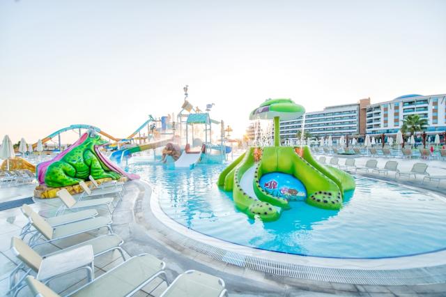 AQUASIS DE LUXE RESORT & SPA - Bazény - Venkovní bazén