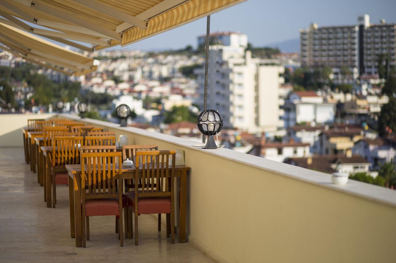 TUNTAS FAMILY SUITES KUSADASI - Restaurace - la terrace