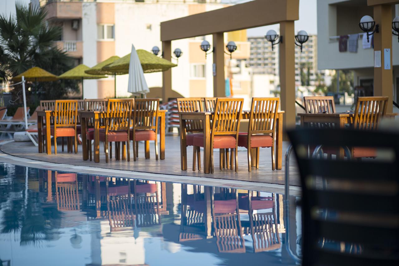 TUNTAS FAMILY SUITES KUSADASI - Restaurace - la terrace