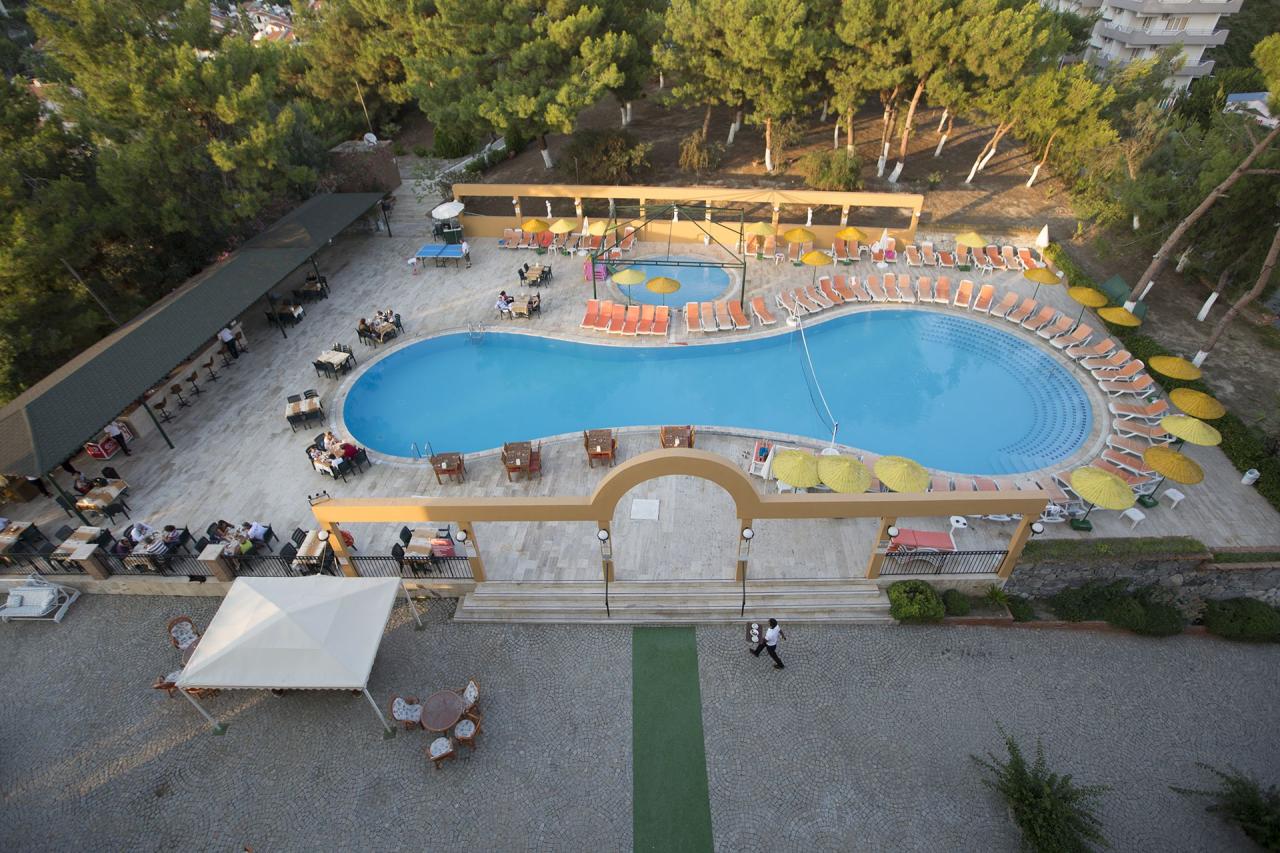 TUNTAS FAMILY SUITES KUSADASI - Bazény - Venkovní bazén